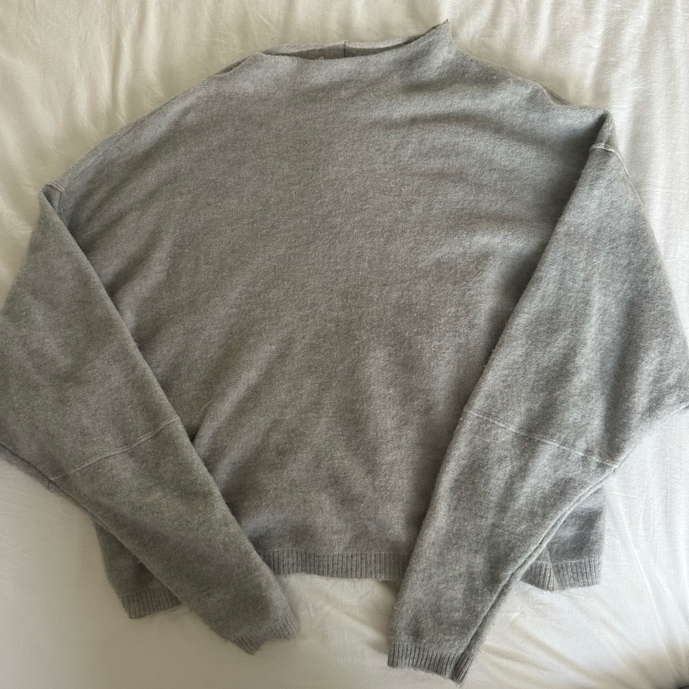 Free people light gray high neck sweater xs